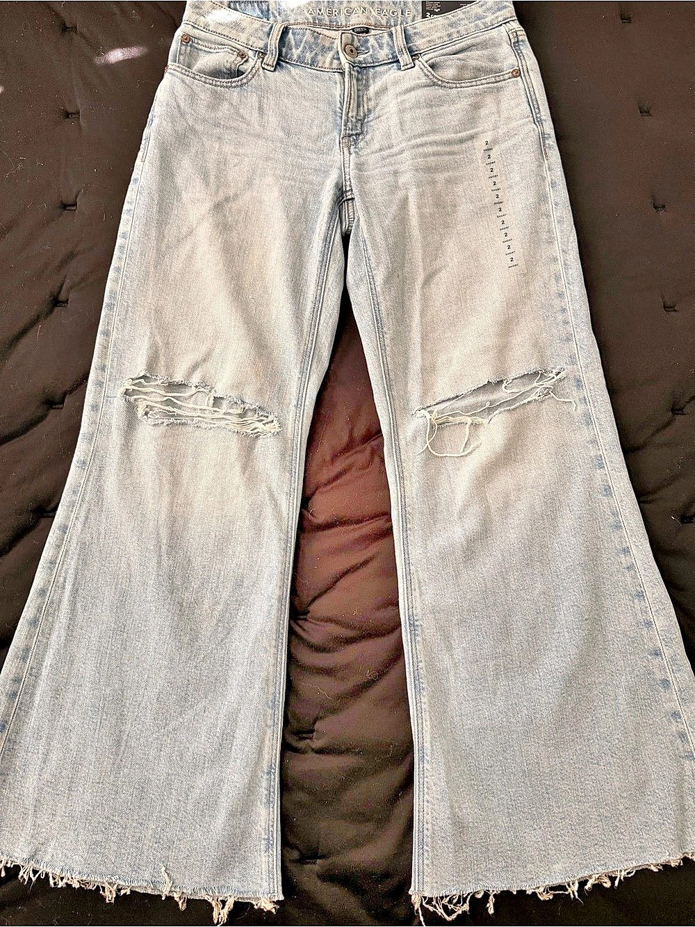 American Eagle Distressed Wide Leg Jeans in Blue Waist 2